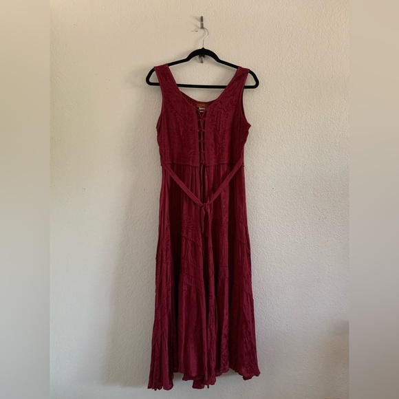 Scully Dresses & Skirts - Scully Sleeveless Lace-Up Embroidered Floral Jacquard Tie Waist Midi Dress M